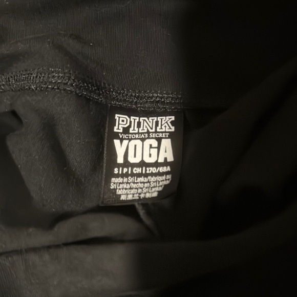 PINK Victoria's Secret Black LOVE PINK Leggings - Picture 2 of 2